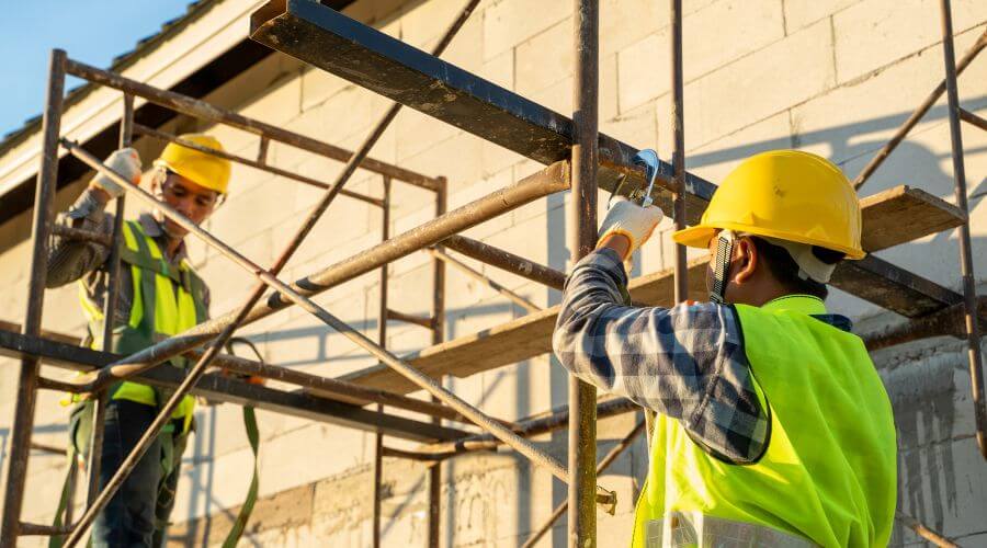 Professional gutter cleaning in Buhler, KS